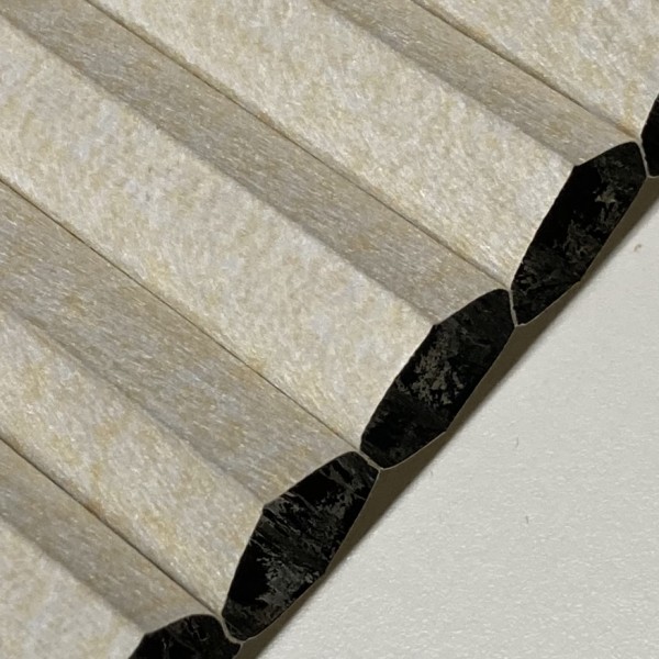 Wabenplissee Lambada Blackout Sand-Weiß